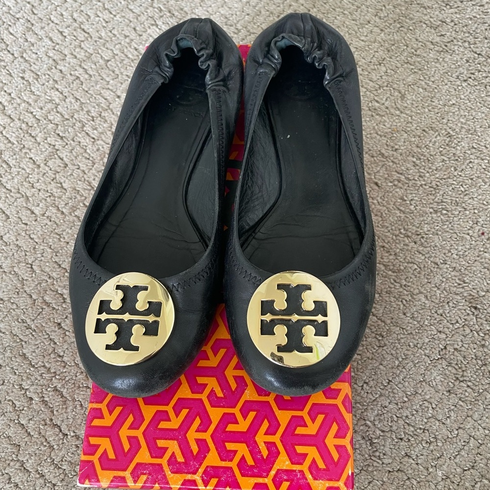 Tory Burch Classic Reva Ballet Flat - Black - Size 7 W